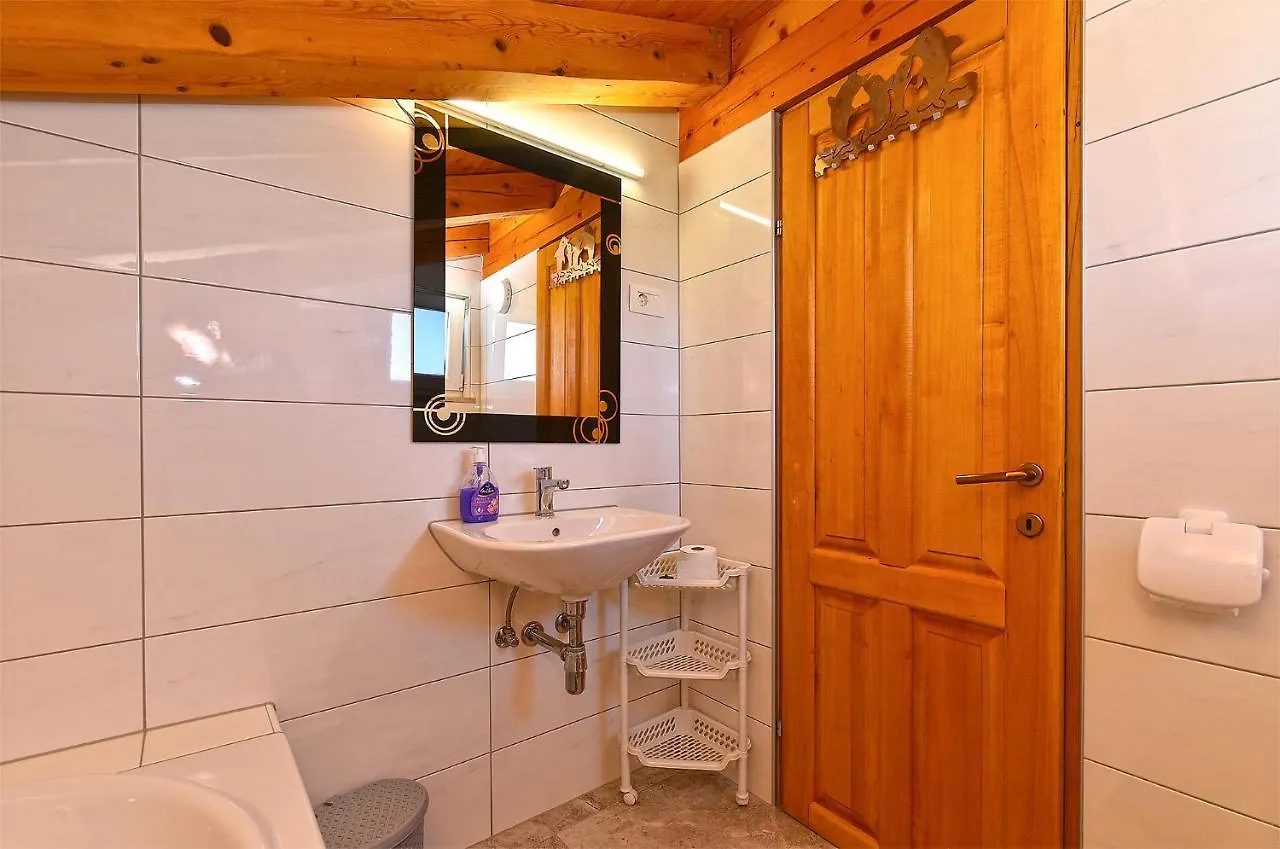House Zlata 2262 Villa Pomer