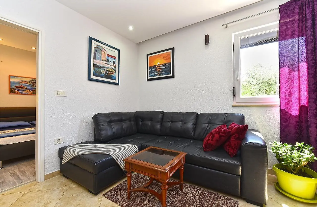 Vila House Zlata 2262 Pomer