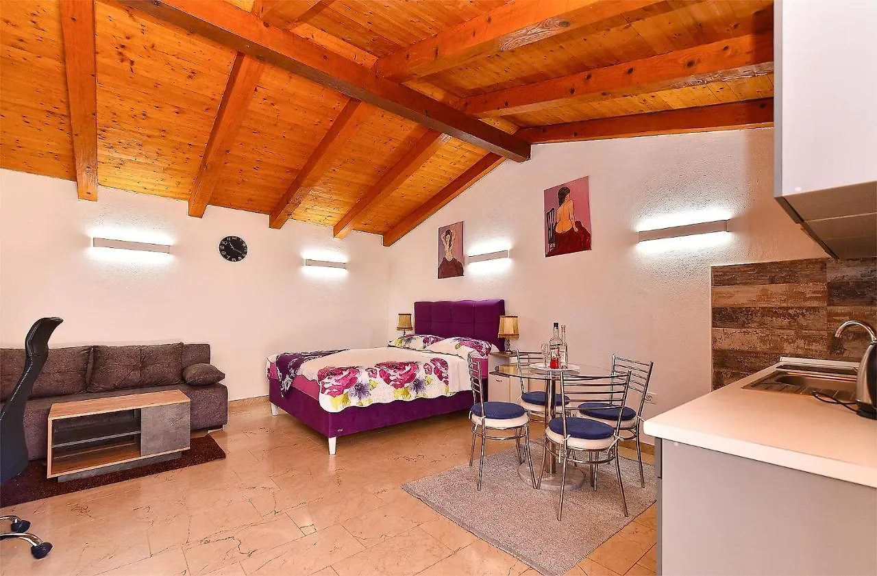 Holiday home House Zlata 2262 Villa Pomer Croatia