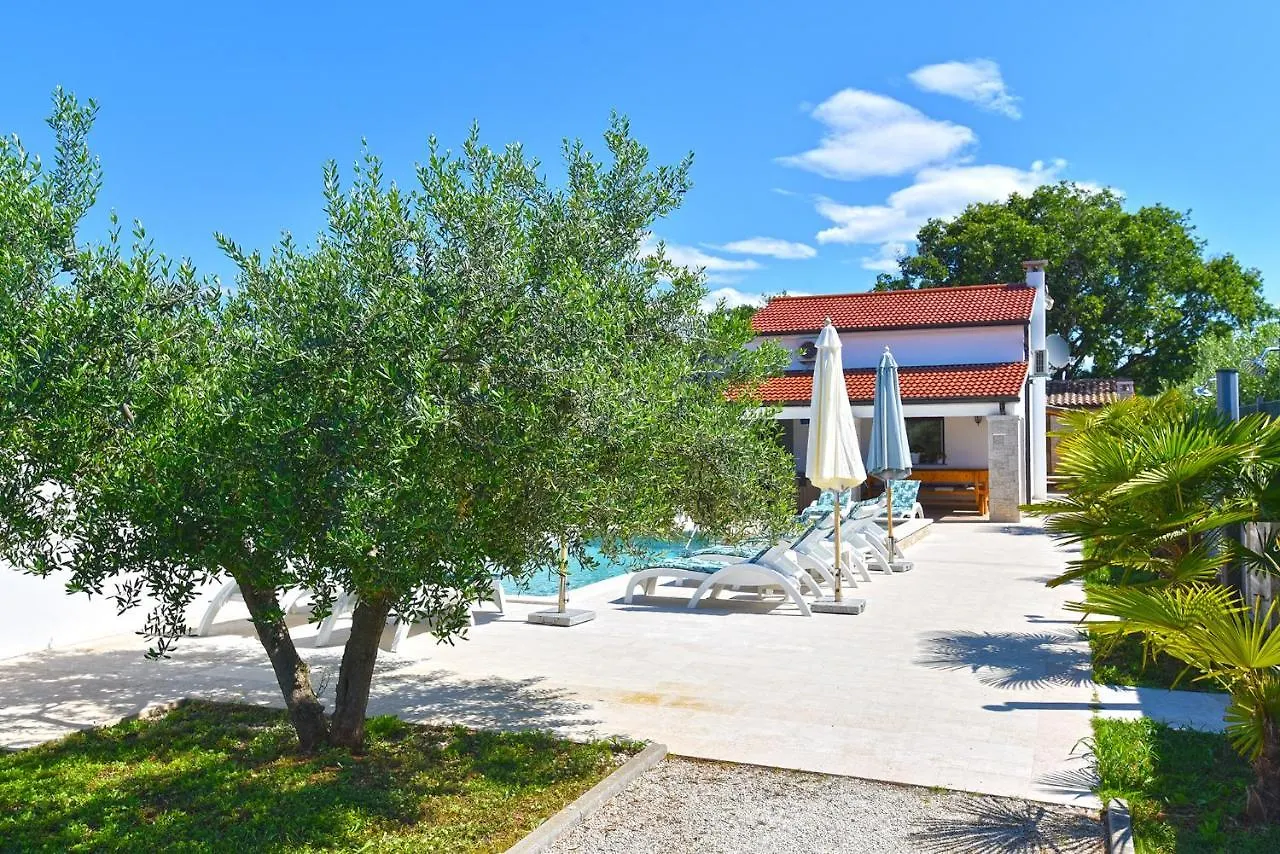 House Zlata 2262 Villa Pomer 0*,  Croatia