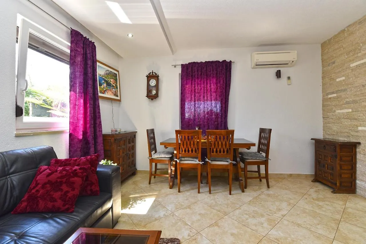 Holiday home House Zlata 2262 Villa Pomer Croatia