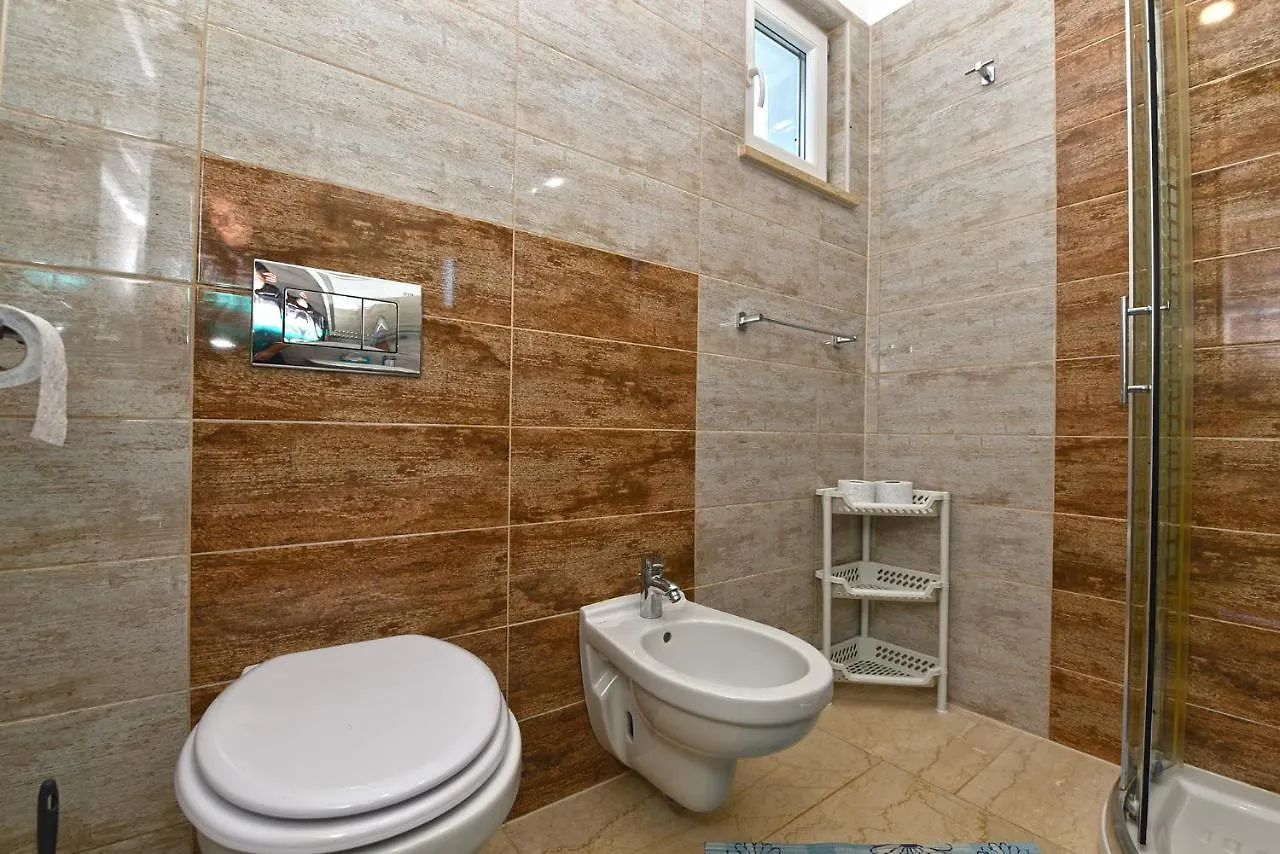 House Zlata 2262 Villa Pomer