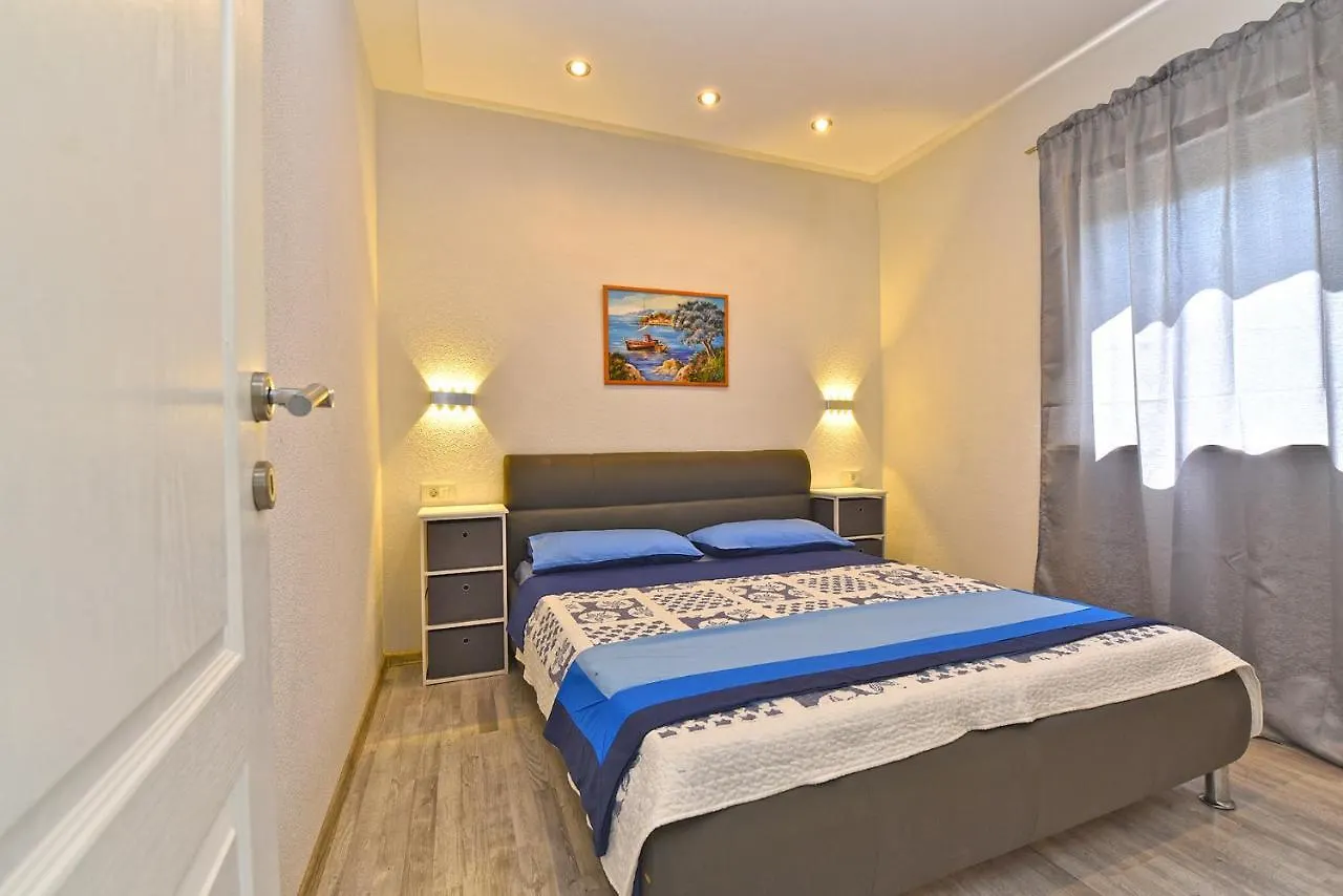 Vila House Zlata 2262 Pomer