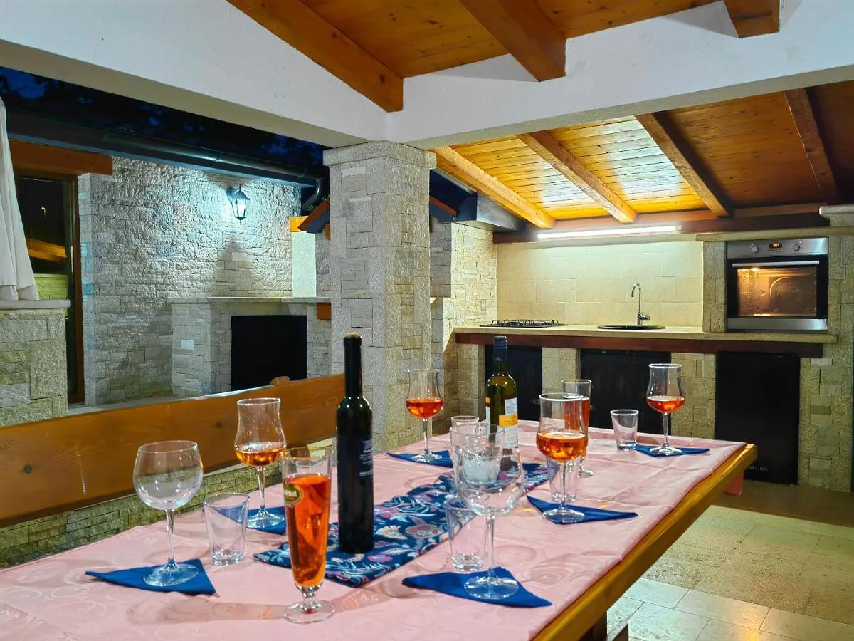 House Zlata 2262 Villa Pomer
