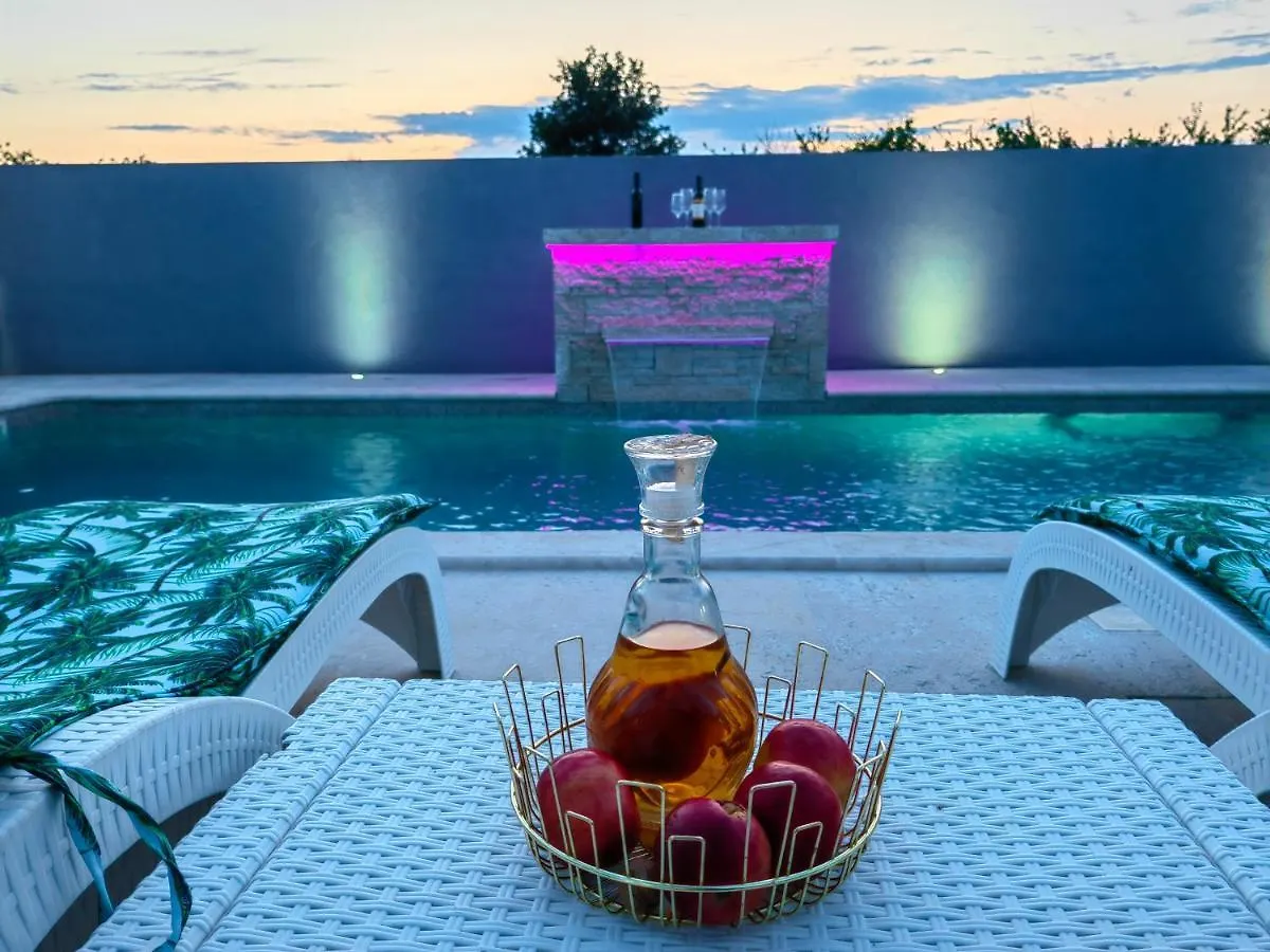 House Zlata 2262 Villa Pomer Croatia